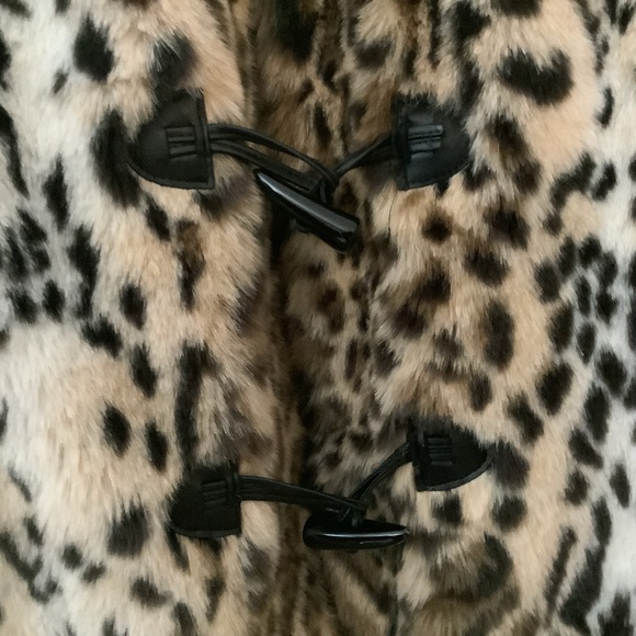 Nuage Faux Leopard Toggle Closure Coat - Picture 3 of 9
